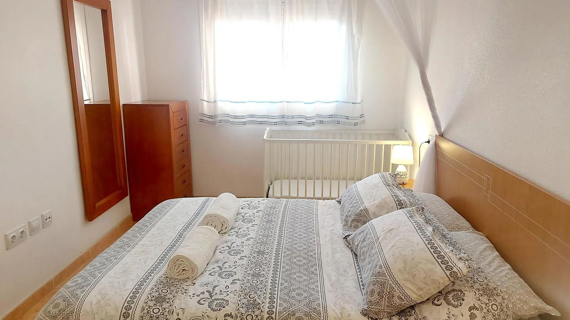 Apartamento El Ingenio Con Balcon Y Aparcamiento En Almeria - Alborania Apartment
